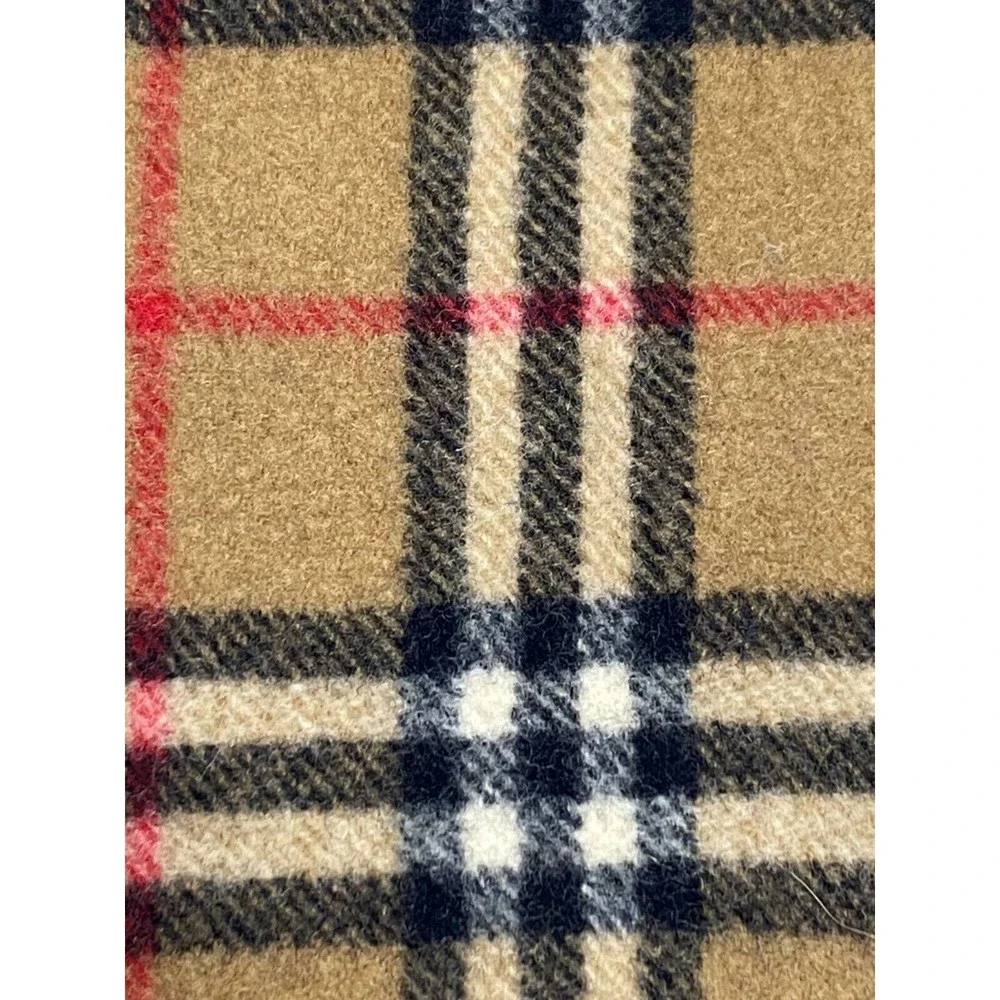 Vintage Burberry Women Scarf  Beige 100% LambsWool Made Exclusively in Scotland - Picture 6 of 6